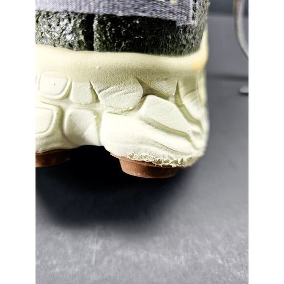 New Balance Men 11.5 Comfy footwear - Picture 10 of 12